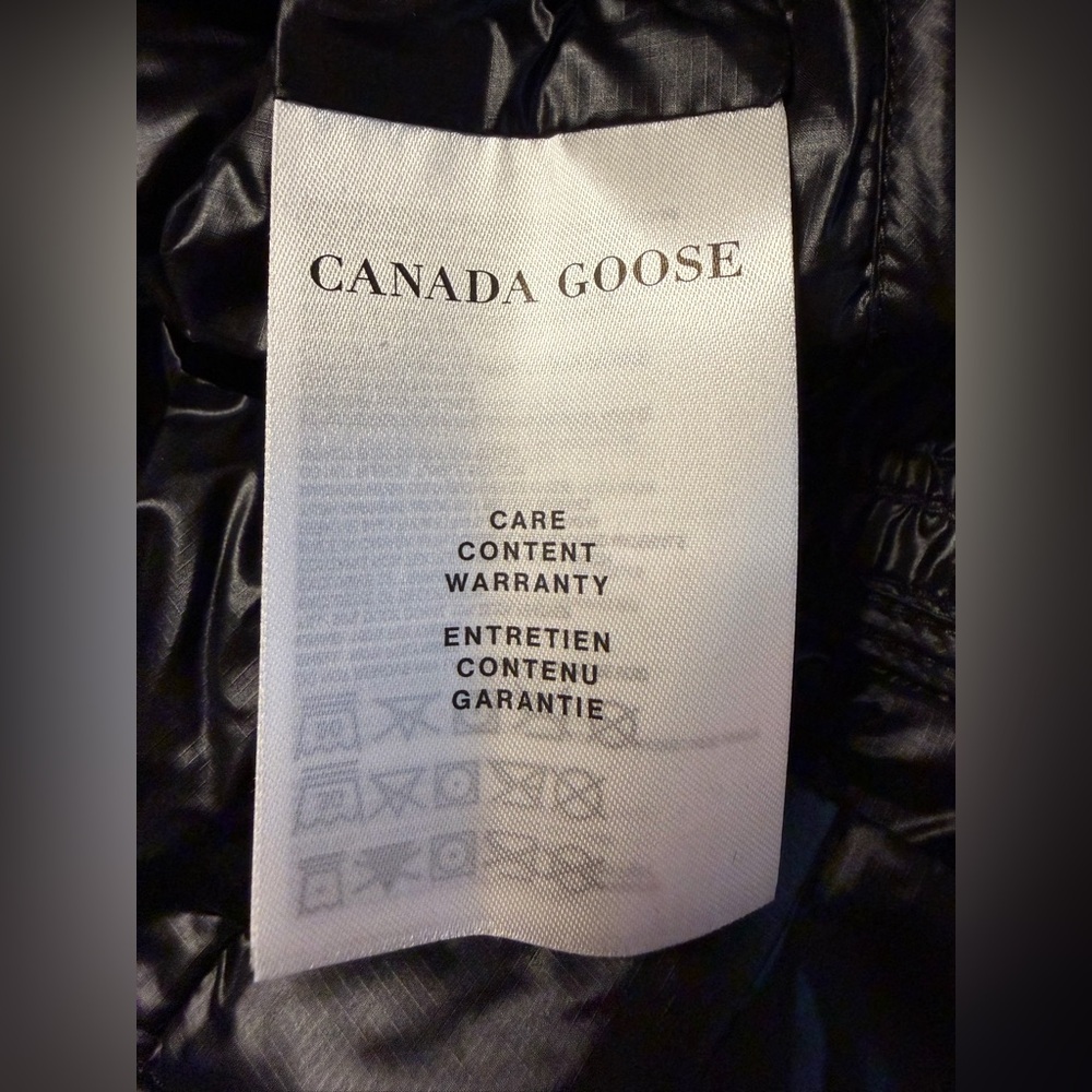 Canada Goose Cypress Hooded Jacket
Size M | Black | New With Tags - Picture 10 of 12